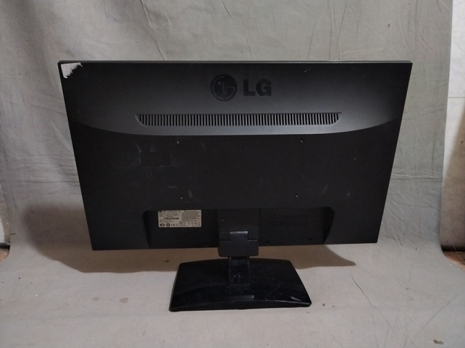 مانیتور استوک ال جی 24 اینچ       lg e2441t-bn